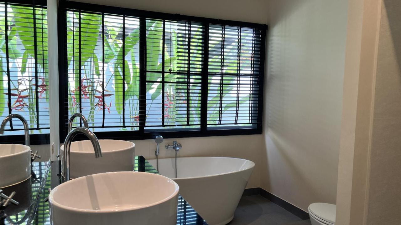 Plunge Tropic Villas 2 Naiharn Rawai Exterior foto